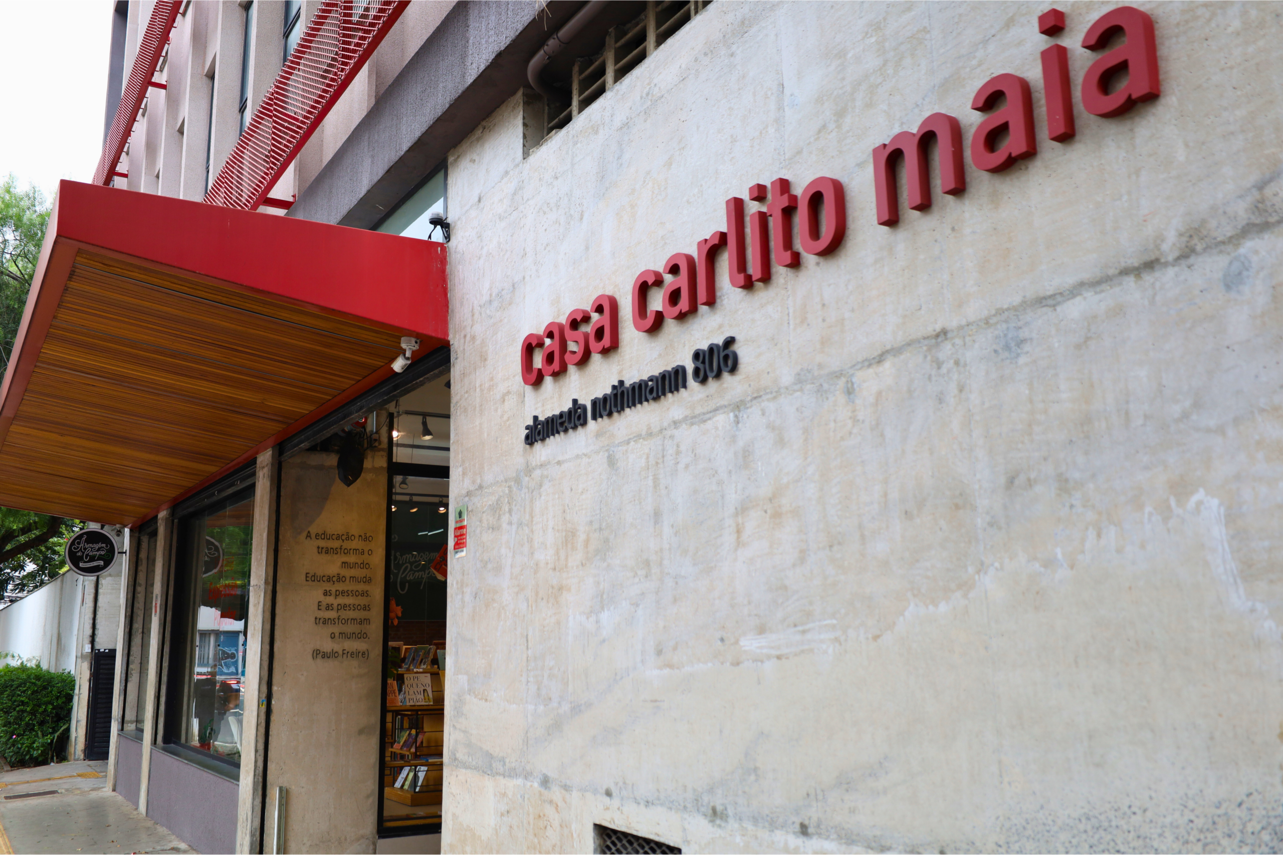 fachada casa carlito maia